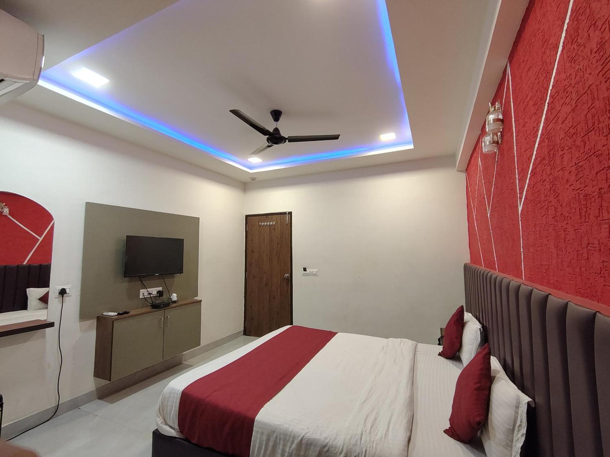 Hotel Avadh Palace, Subhash Bridge, Rto Circle, Ahmadábád Exteriér fotografie