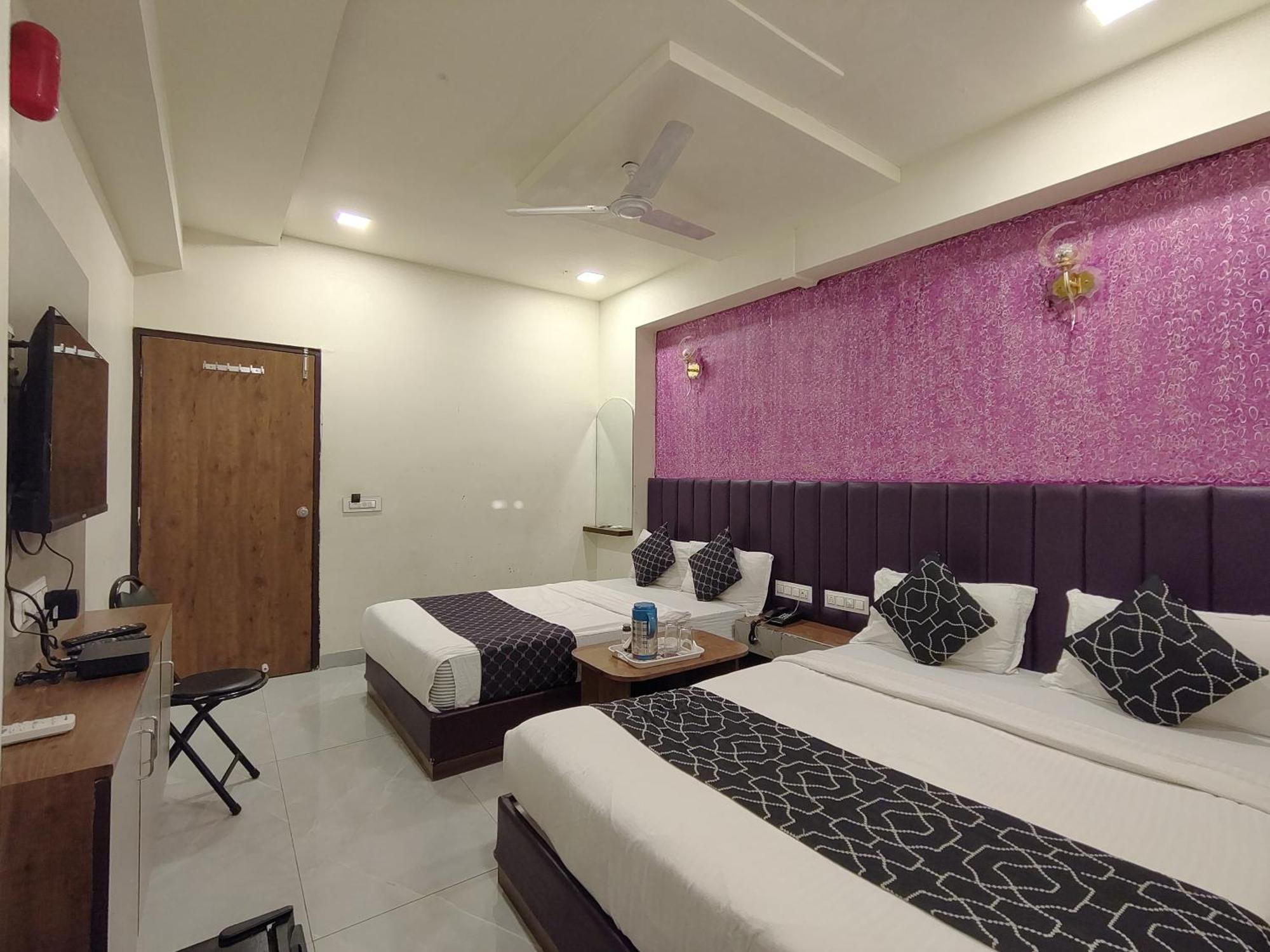 Hotel Avadh Palace, Subhash Bridge, Rto Circle, Ahmadábád Exteriér fotografie